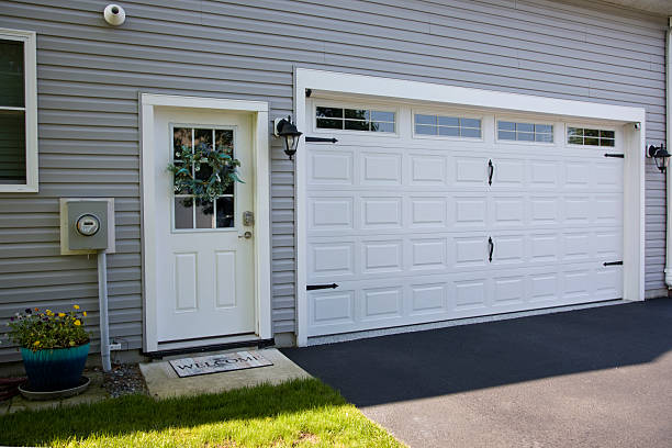 24/7 Emergency Garage Door Panel Replacement experts in Douglas, AL